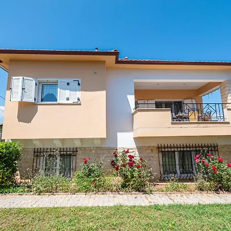 Holiday home Venetia's House By Rentalspro - Halkidiki *